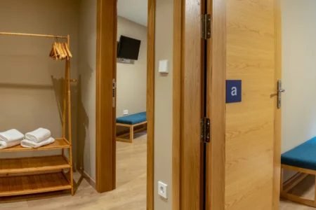 Dormitorio A y B del Hotel Báltico 2 estrellas en Luarca