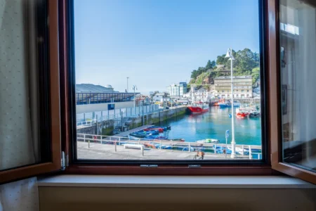 Habitación del Hotel Báltico 2 estrellas junto al Puerto de Luarca
