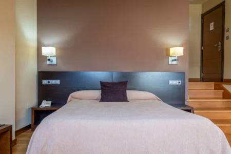 Habitación del Hotel Báltico 3 estrellas a doble altura